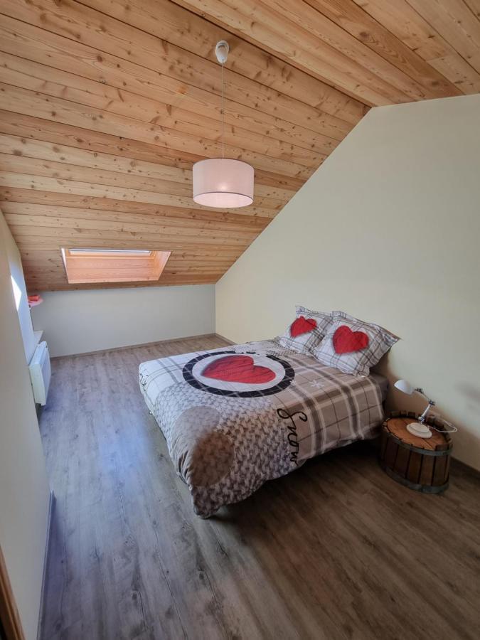 Maison + Jardin Vue Sur Les Montagnes บาร์เซอลอนเน็ต ภายนอก รูปภาพ