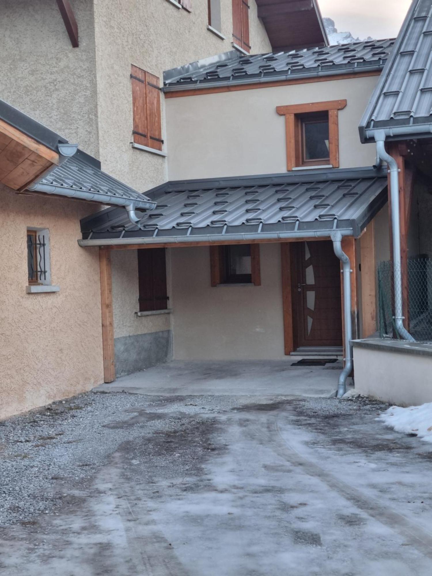 Maison + Jardin Vue Sur Les Montagnes บาร์เซอลอนเน็ต ภายนอก รูปภาพ